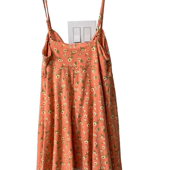 ❤️Forever 21 floral mini tank dress 🌼 - Picture 3 of 5